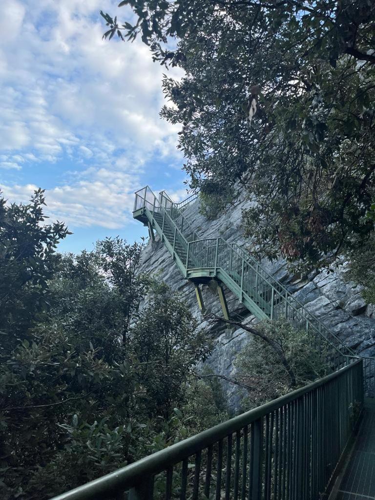 Appartamento Marocche Torbole Sul Garda Bagian luar foto