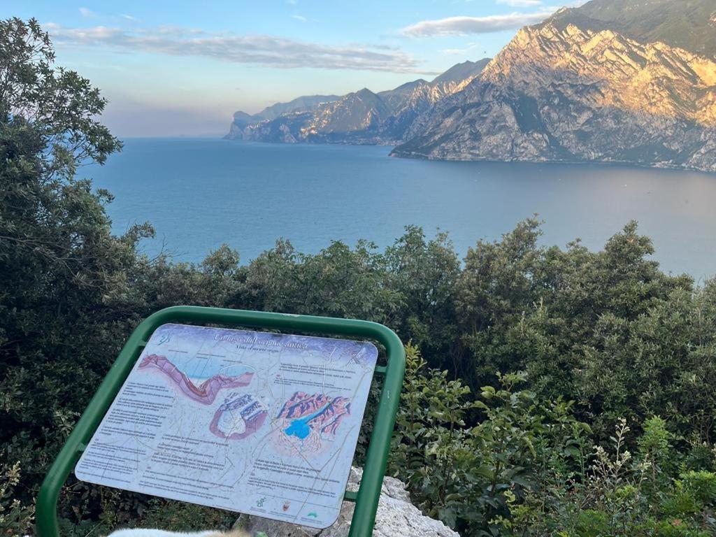 Appartamento Marocche Torbole Sul Garda Bagian luar foto