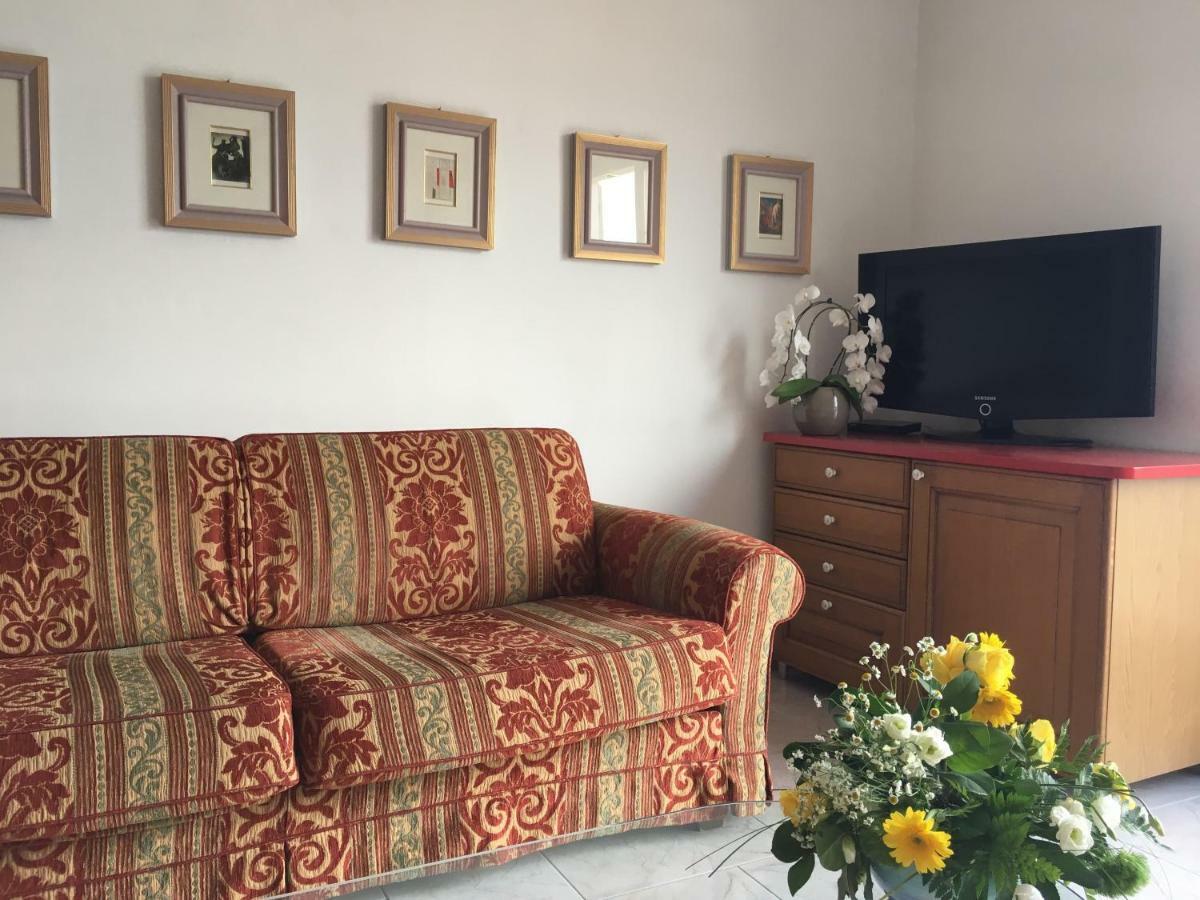 Appartamento Marocche Torbole Sul Garda Bagian luar foto